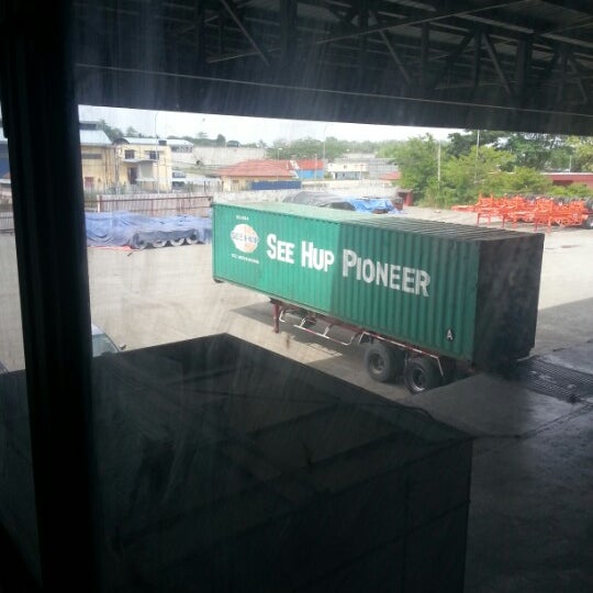 Photos At Globonus Warehouse Padang Besar Perlis