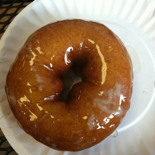 Photo taken at Duck Donuts by Kim R. on 9/9/2012