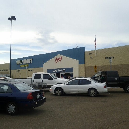 Walmart Supercenter Vidalia、LA