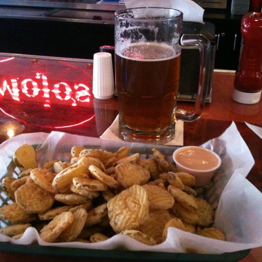 Photo taken at Mojo&#39;s Famous Burgers Cherrydale by Nikki B. on 2/13/2012