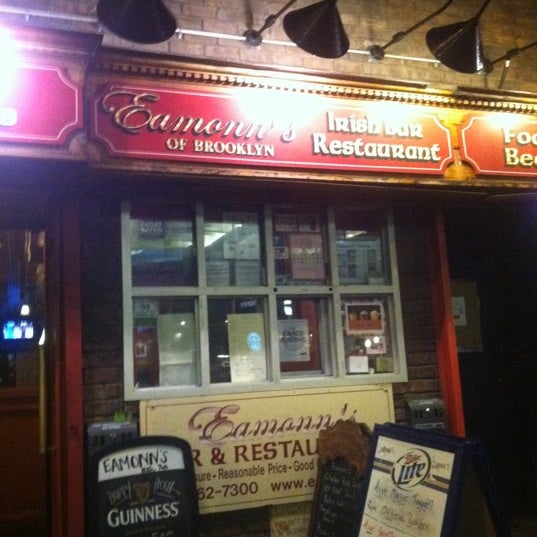 Photo taken at Eamonn&#39;s Irish Bar &amp; Restaurant by Mandola Joe on 3/1/2012