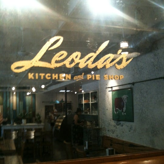 Leoda's Kitchen & Pie Shop Bakery in Olowalu