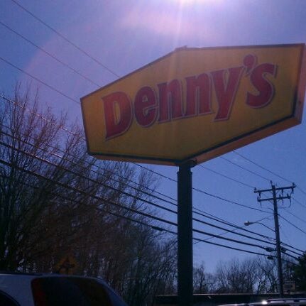 2/26/2012 tarihinde freddy c.ziyaretçi tarafından Denny&#39;s'de çekilen fotoğraf