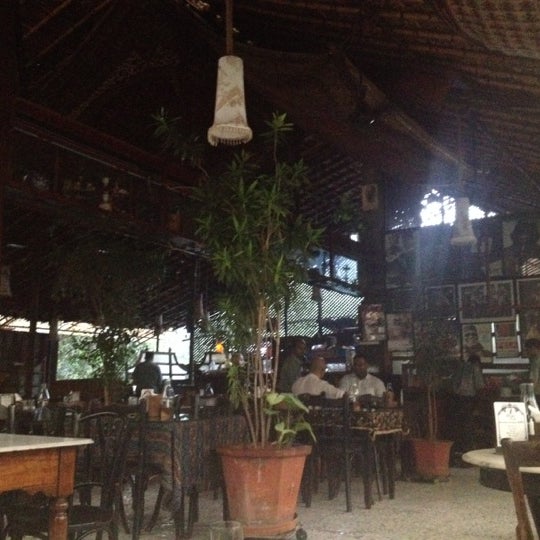 9/7/2012 tarihinde Harpriya K.ziyaretçi tarafından Shisha Café'de çekilen fotoğraf