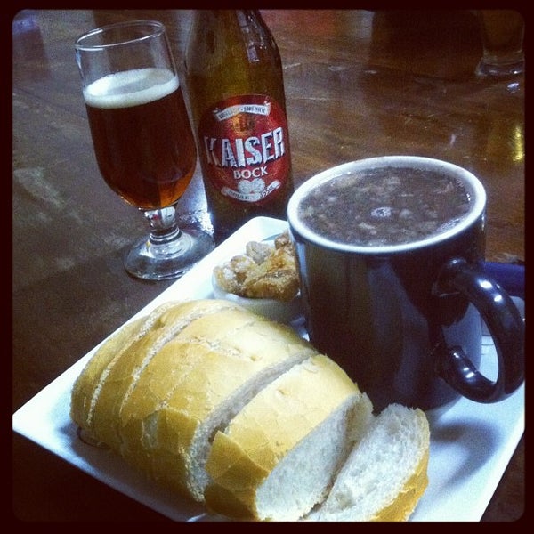 6/20/2012 tarihinde Luiz E. C.ziyaretçi tarafından Bar do Zeppa'de çekilen fotoğraf