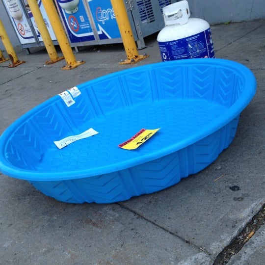 Canadian Tire SaintLéonard St. Leonard, QC