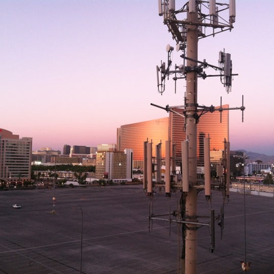 Foto tomada en Springhill Suites by Marriott Las Vegas Convention Center  por Emily L. el 8/28/2012