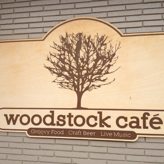 Woodstock Cafe 665 Main St