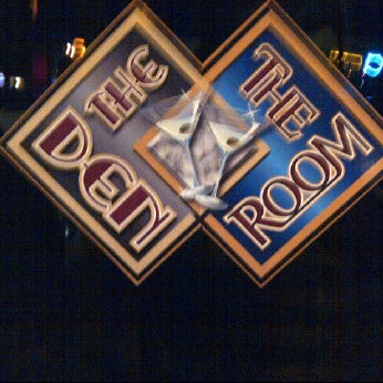 Photo taken at The Room @ The Tavern by Chach :. on 7/8/2012