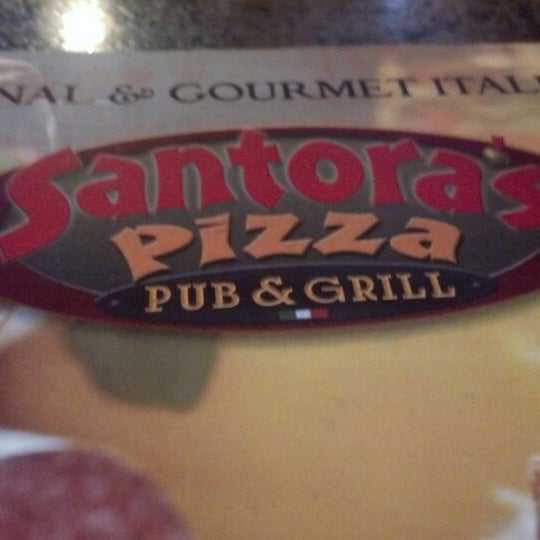 9/5/2012にJosh K.がSantora&#39;s Pizza, Pub, and Grillで撮った写真