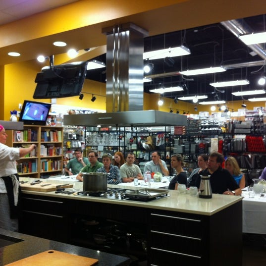 The Cook's Warehouse Piedmont Heights 9 tips from 892 visitors