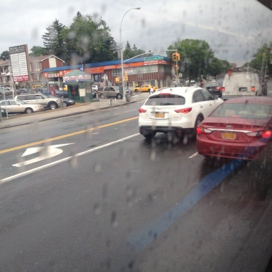 Hillside Ave & Francis Lewis Blvd Bus Stop Bus Line