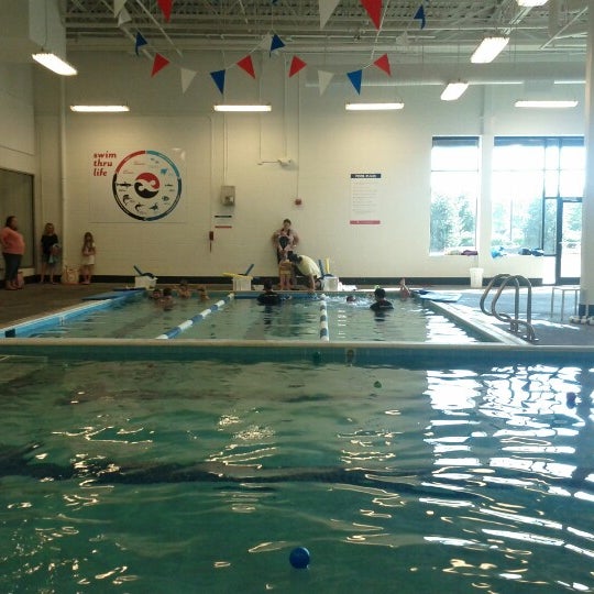 รูปภาพถ่ายที่ Tom Dolan Swim School โดย Gregory Y. เมื่อ 6/23/2012