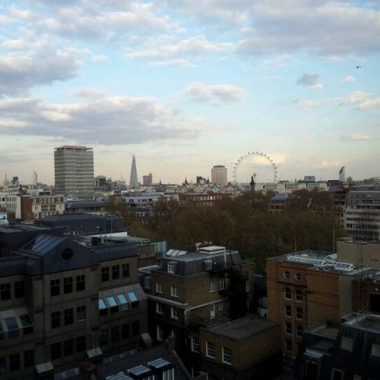 4/16/2012にJames P.がThe Cavendish Londonで撮った写真