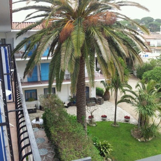 Photo taken at Hotel Bell Repòs by Jordi M. on 4/28/2012