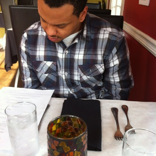 3/1/2012にAri B.がMosaic Restaurantで撮った写真