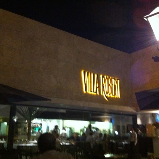 2/29/2012 tarihinde Paulo N.ziyaretçi tarafından Villa Roberti'de çekilen fotoğraf