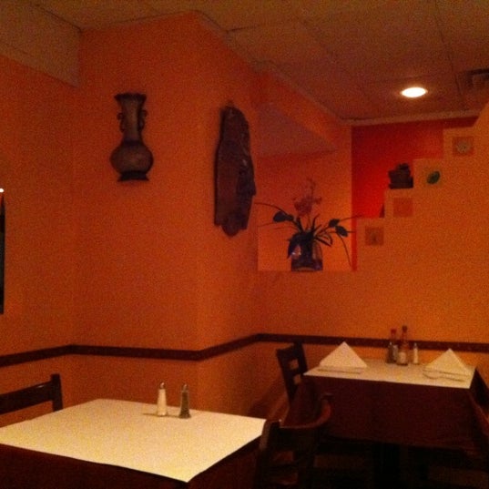 Foto tirada no(a) Chapala Grill por Justine v. em 3/4/2012