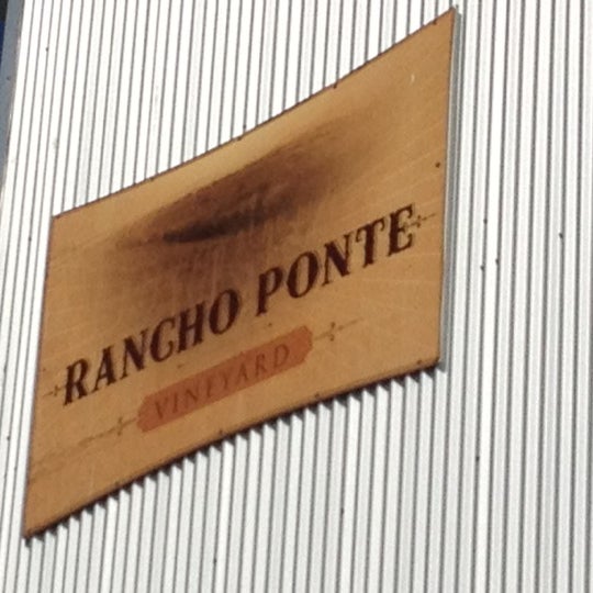 รูปภาพถ่ายที่ Rancho Ponte Vineyard โดย Lori B. เมื่อ 3/26/2012