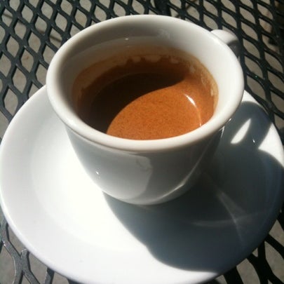 Foto tirada no(a) Peet&#39;s Coffee &amp; Tea por talays em 7/27/2012