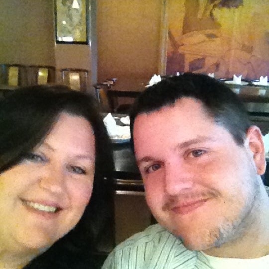 Photo taken at Hiro Japanese Steak House And Sushi Bar by Kelly S. on 4/3/2012