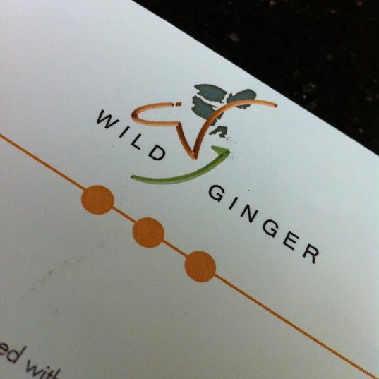 Photo prise au Wild Ginger par Paul F. le8/26/2012