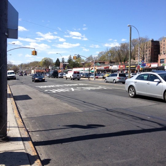 Hillside Ave & Francis Lewis Blvd Bus Stop Bus Line