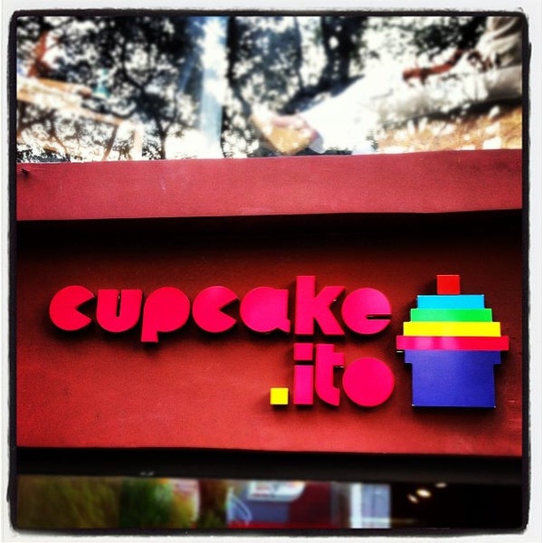 Foto tirada no(a) Cupcake.ito por Marcio D. em 7/28/2012