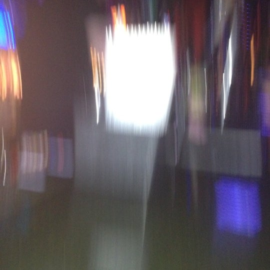 7/19/2012にFred A.がBelow Zero Loungeで撮った写真