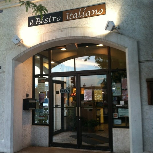Photo taken at il Bistro Italiano by Sally M. on 4/25/2012