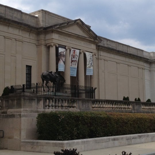 รูปภาพถ่ายที่ Virginia Museum of History &amp; Culture โดย Michael H. เมื่อ 6/10/2012
