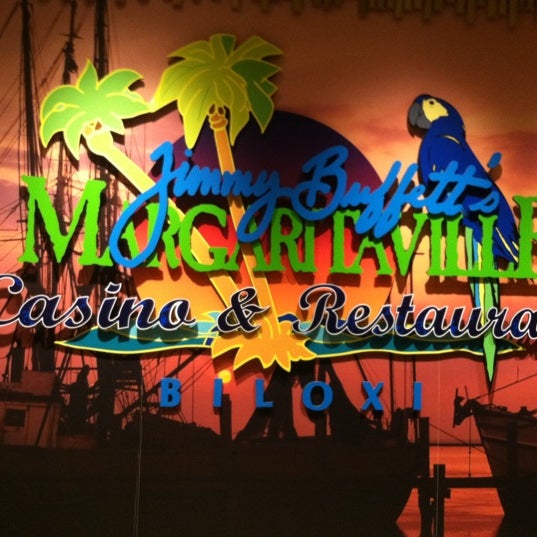 Foto tirada no(a) Margaritaville Casino por Paula B. em 9/8/2012