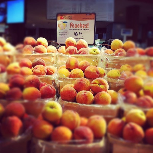 Photo taken at Lyman Orchards Apple Barrel Market by Zacchary P. on 7/17/2012