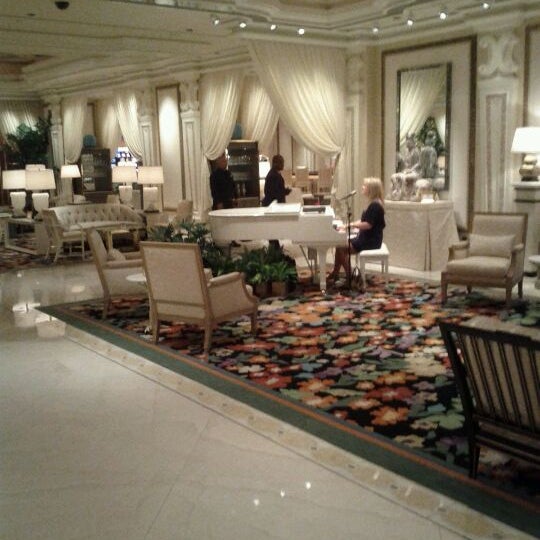 Photo taken at Tower Suite Bar at The Wynn by Patrick T. on 1/5/2012