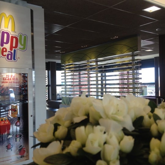 Foto tirada no(a) McDonald&#39;s por Bart v. em 3/22/2012