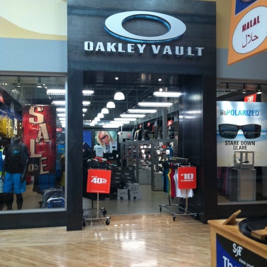 oakley potomac mills mall