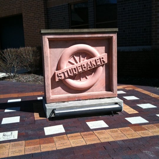 รูปภาพถ่ายที่ Studebaker National Museum โดย Carolyne W. เมื่อ 3/24/2011