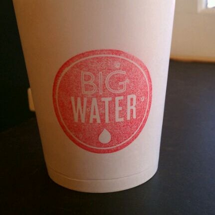 12/6/2011에 Amber L.님이 Big Water Coffee Roasters에서 찍은 사진