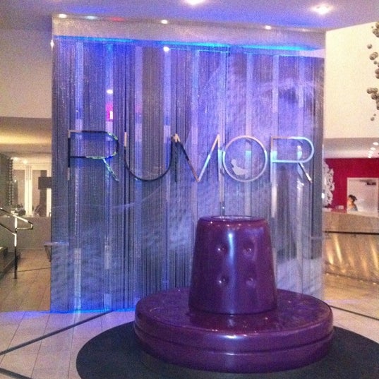 Foto tomada en Addiction at Rumor Vegas Boutique Resort  por tinesha m. el 8/15/2011