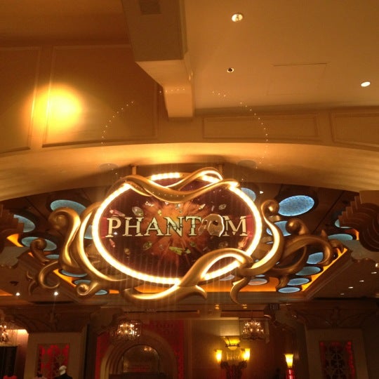 Снимок сделан в Phantom At The Venetian Resort &amp; Casino пользователем Casey S. 8/10/2012