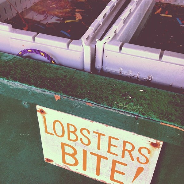 Снимок сделан в Abel&#39;s Lobster Pound пользователем Jamie R. 8/17/2012