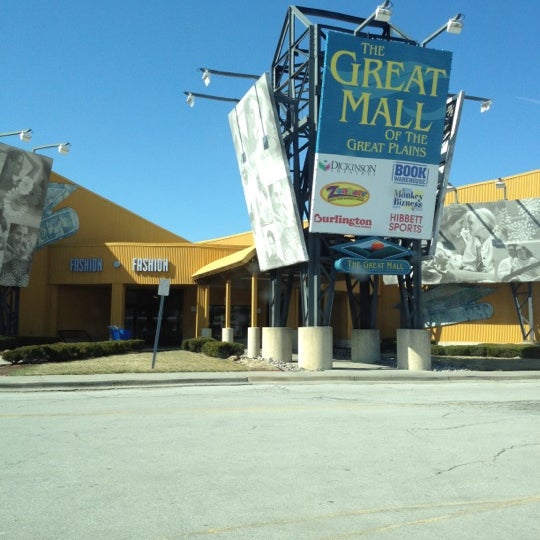3/9/2012にJaye P.がThe Great Mall of the Great Plainsで撮った写真
