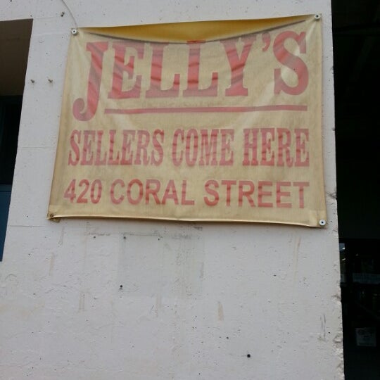 Jelly's Ala Moana Kakaako 3 tips from 95 visitors