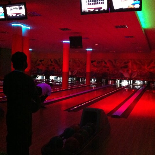 Ice Bowling