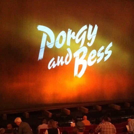Foto scattata a Porgy &amp; Bess on Broadway da Tonya L. il 5/21/2012