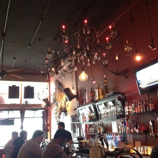 4/11/2012にCourtenay B.がDaDa Barで撮った写真