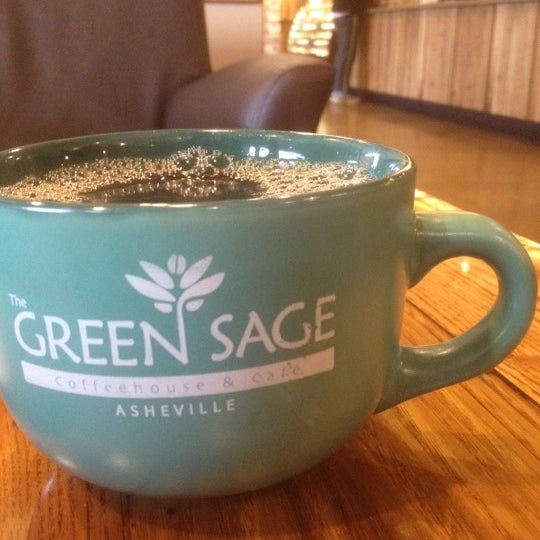 Foto tirada no(a) Green Sage Cafe por Kenny J. em 2/23/2012