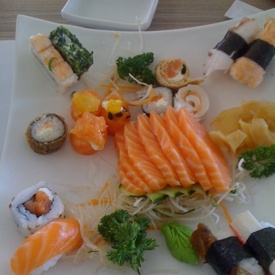 Photo taken at Taiko Sushi Bar by Denise G. on 8/31/2011