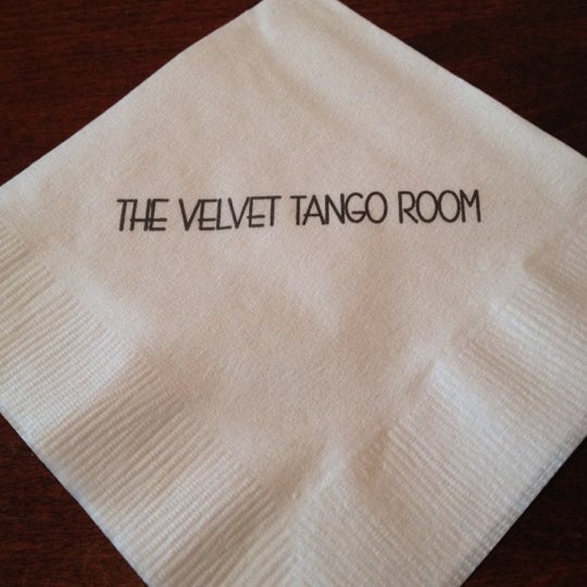 6/22/2012 tarihinde Penny C.ziyaretçi tarafından The Velvet Tango Room'de çekilen fotoğraf