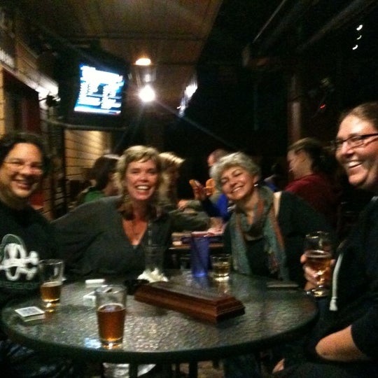 Photo taken at Wetlands Brew Pub &amp; Sports Bar by Andy R. on 9/15/2011